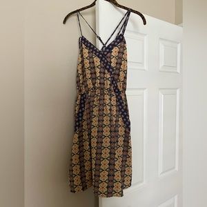 Target size small xhilaration dress with pockets.
